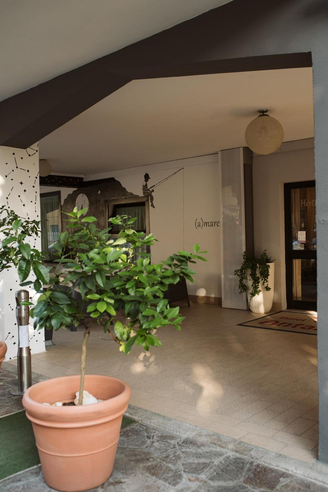 Hotel Antagos Montesilvano Ngoại thất bức ảnh