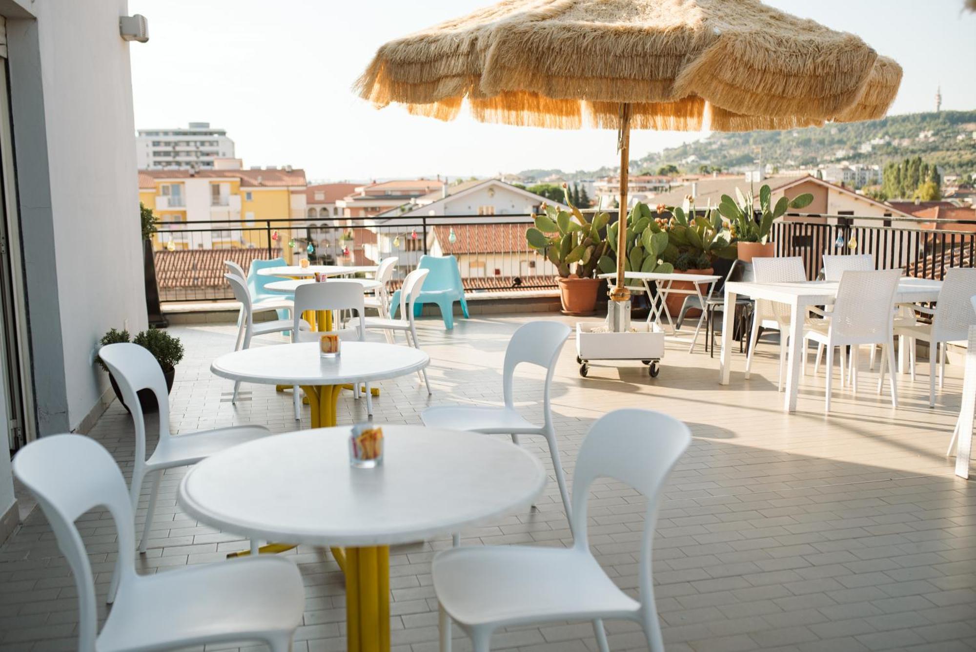 Hotel Antagos Montesilvano Ngoại thất bức ảnh