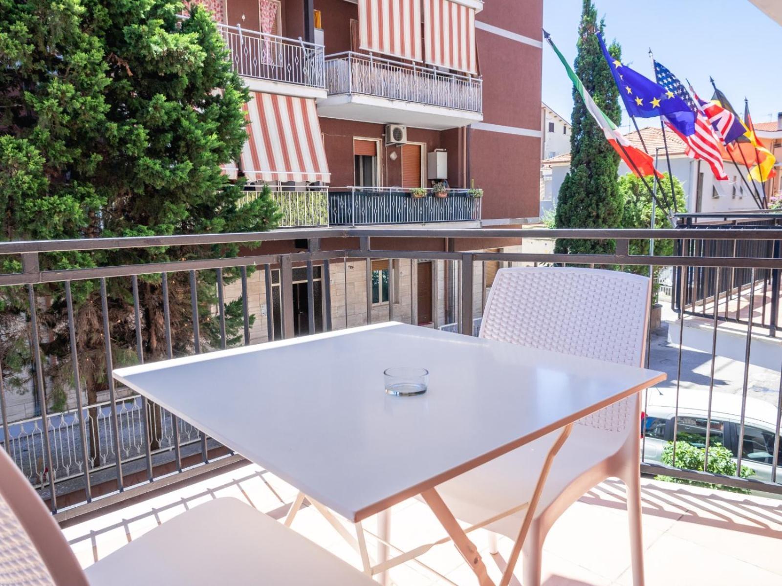 Hotel Antagos Montesilvano Ngoại thất bức ảnh