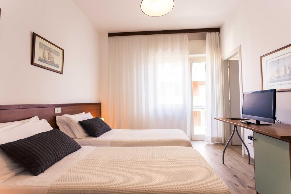 Hotel Antagos Montesilvano Ngoại thất bức ảnh